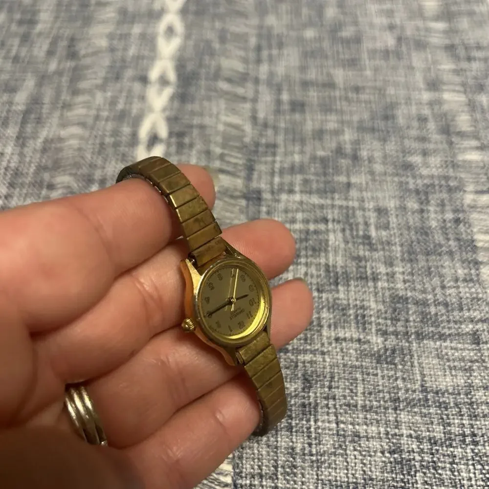 Caravelle by bulova women's watch quartz-need new battery